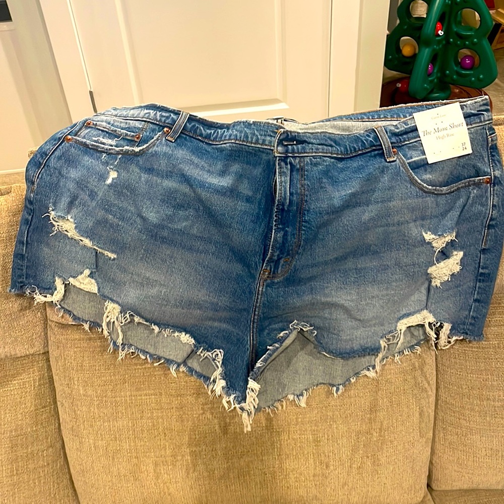 Abercrombie and fitch Curve love mom short size 24